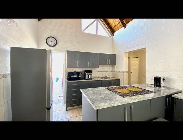2 BEDROOM APARTMENT FOR SALE IN DWARSKERSBOS